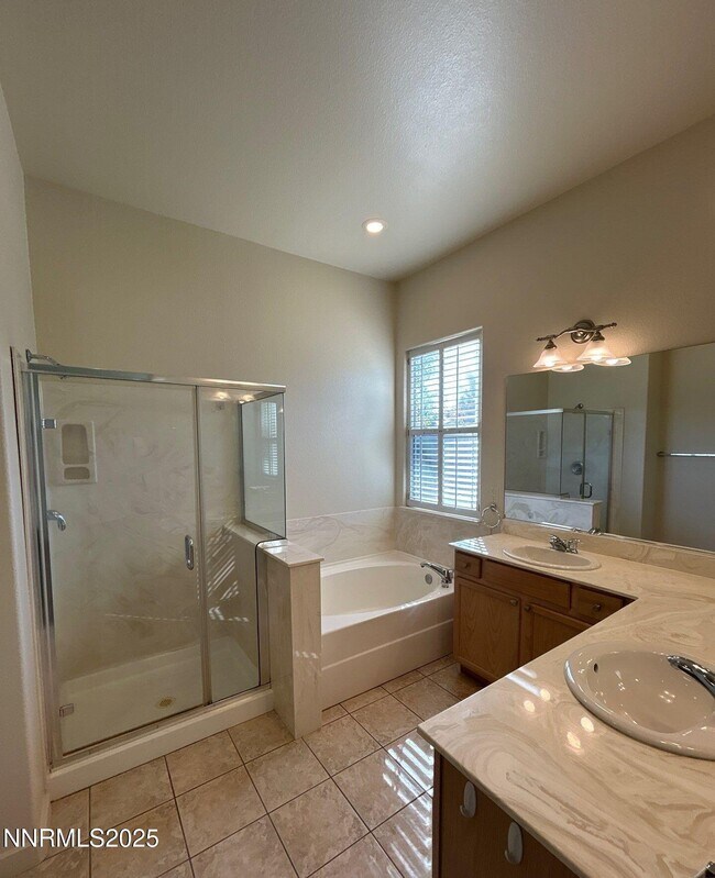 Building Photo - 939 Turnberry Dr