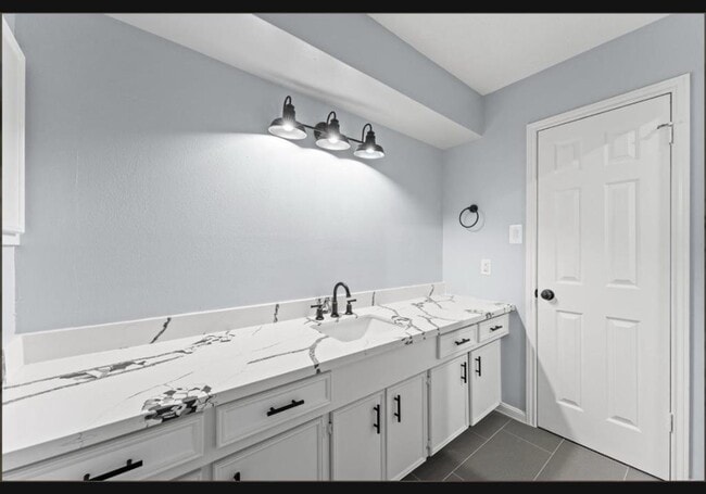 Building Photo - 11630 Sagemeadow Ln