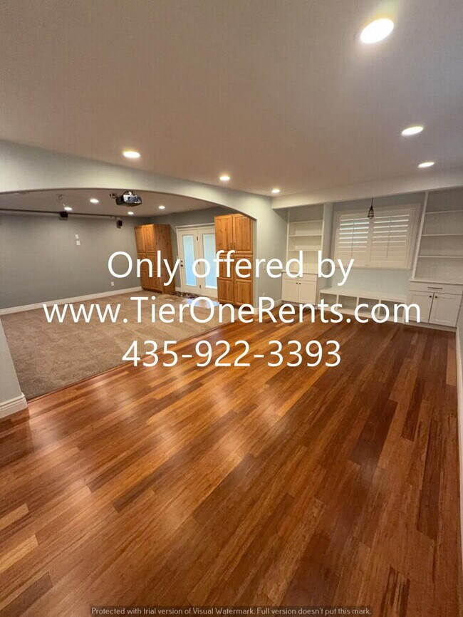 Building Photo - NO DEPOSIT option available for qualified renters!