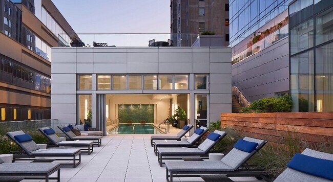 Building Photo - 107 W Wacker Dr