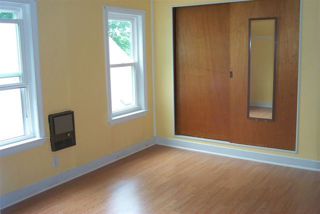 upstairs middle right bedroom - 80 Orchard St