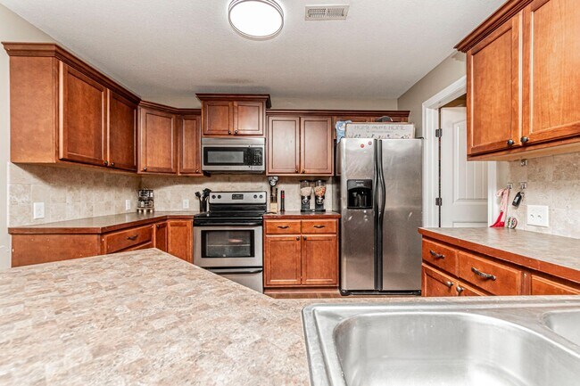 Building Photo - Please View 3D Virtual Walk-Through Before Scheduling a Showing