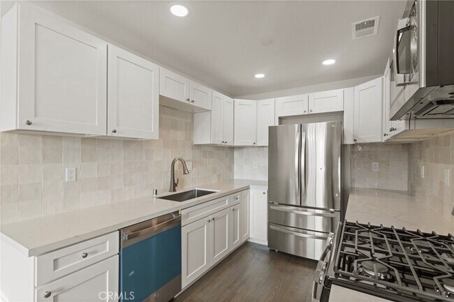 Building Photo - 9219 Colorado Ave