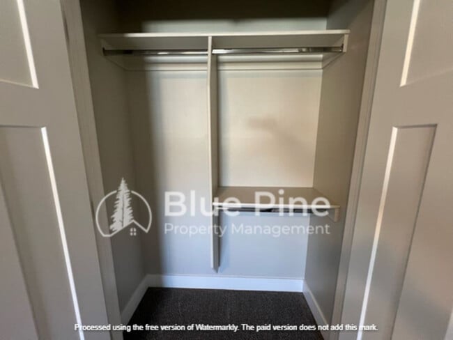 Building Photo - 359 N 3rd West St