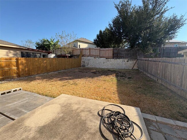 Building Photo - 8932 Southwick Dr