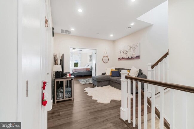 Building Photo - 23619 Waterford Downs Terrace