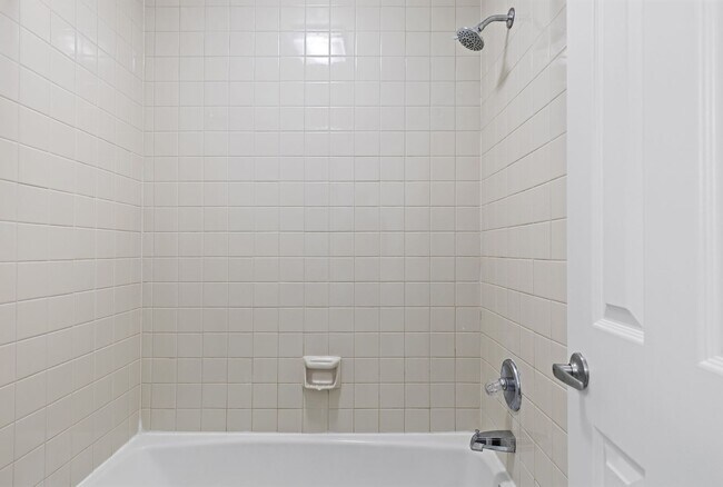 Building Photo - Kilgore Apartments (ANR Kalamazoo Limited ...