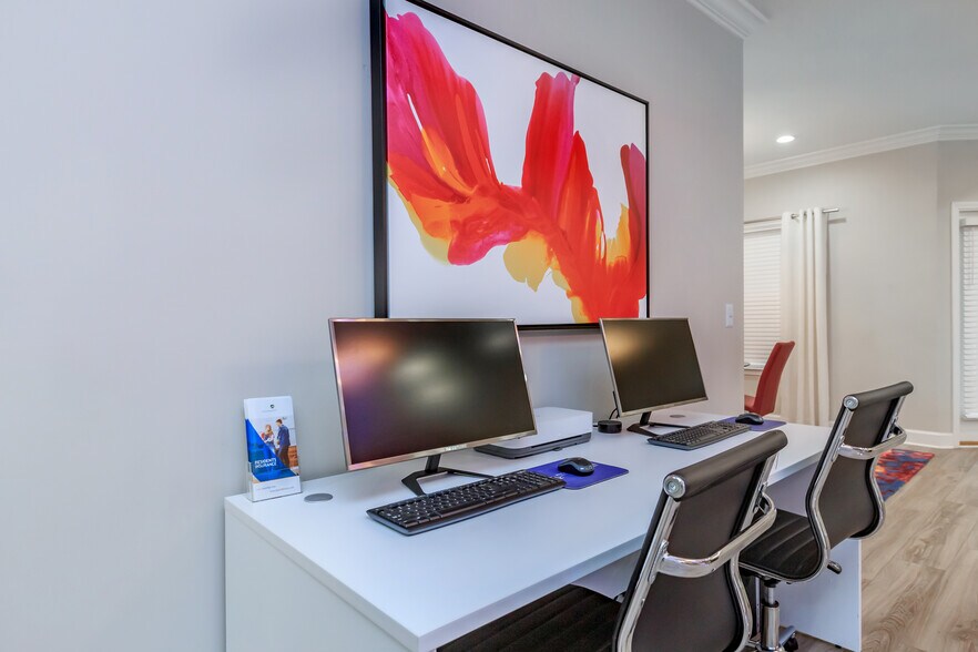 Castleton Apartments 2039 Bent Creek Way SW Atlanta GA 30311 Apartment Finder