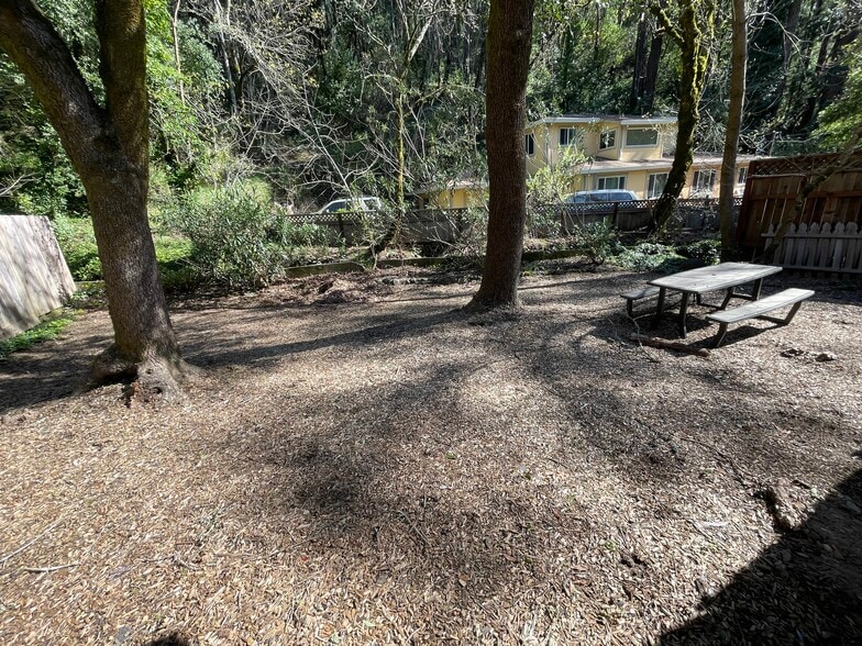 Building Photo - 3180 Calistoga Rd