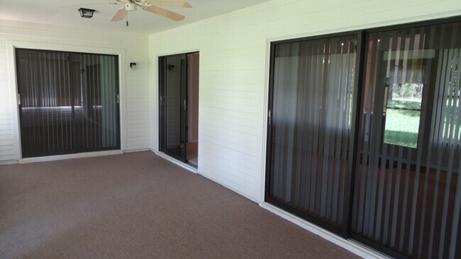 Building Photo - 2342 N Gadsden Pt