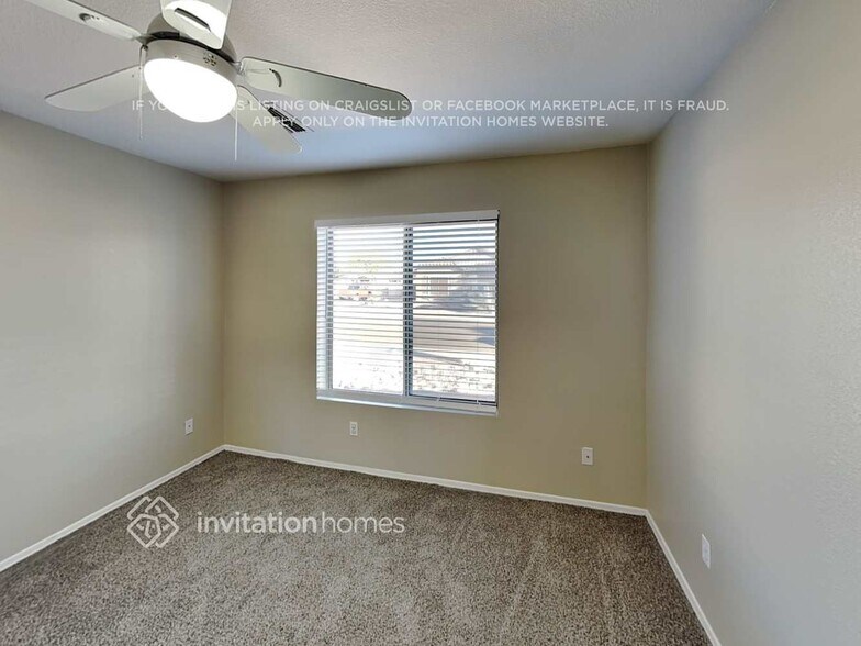 Building Photo - 15873 W Tara Ln