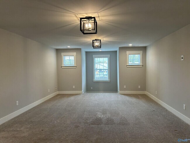 Building Photo - 6619 Camilla Dr