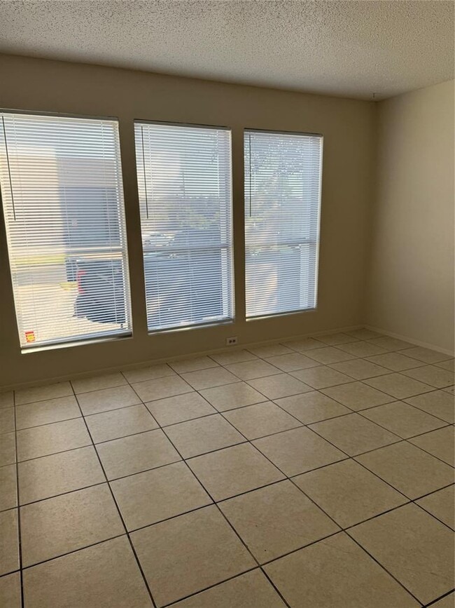 Building Photo - 4305 Acropolis Ct