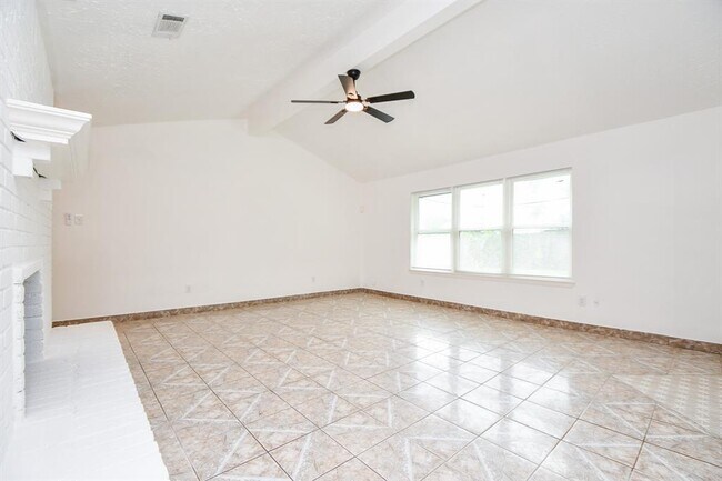 Building Photo - 2430 Ridge Hollow Dr