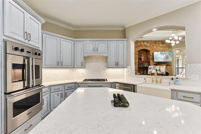 Building Photo - 122 Silverstone Dr