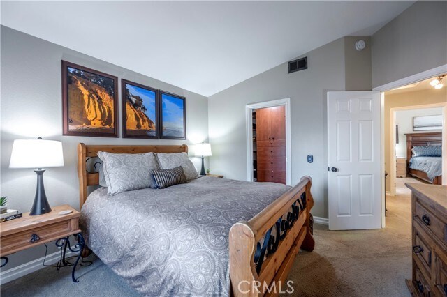 Building Photo - 10 Corniche Dr