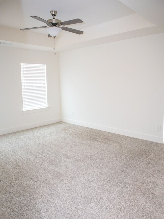 Building Photo - 6444 Scudders Dr