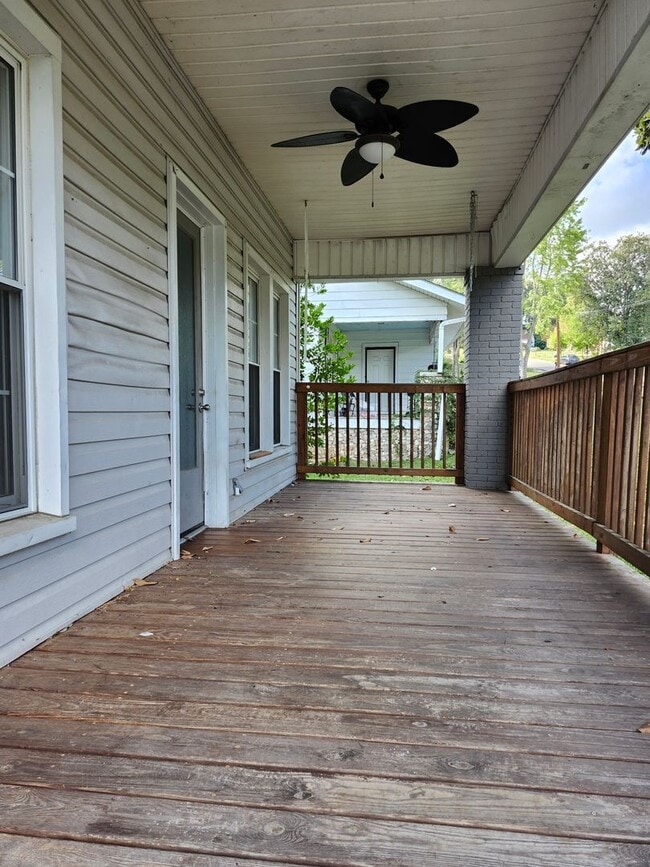 Building Photo - 3902 Wiley Ave