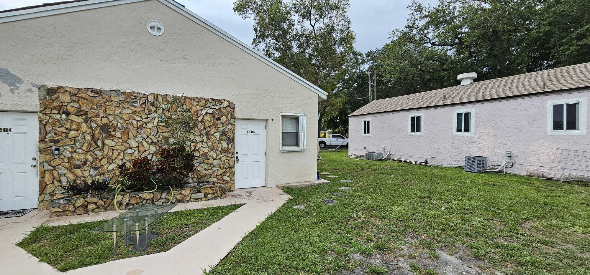 Building Photo - 410 Columbus Pky