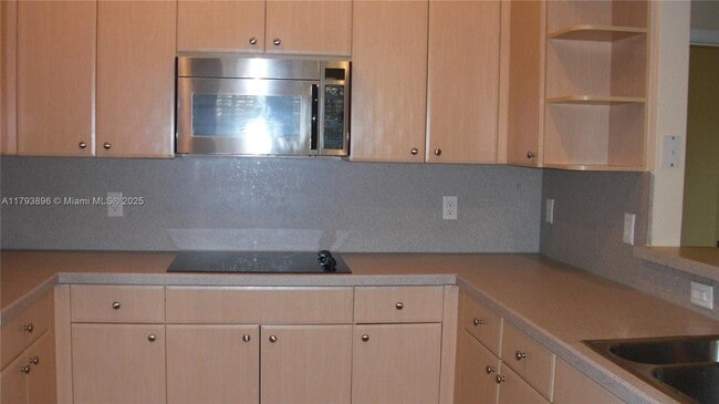 Building Photo - 1651 Passion Vine Cir