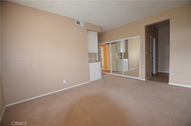 Building Photo - 97 Montara Dr