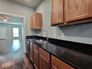 Building Photo - 3 Bedroom 2 Bath Duplex Centerton