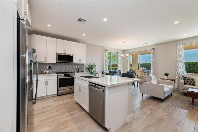 Building Photo - 51710 Ponderosa Dr.