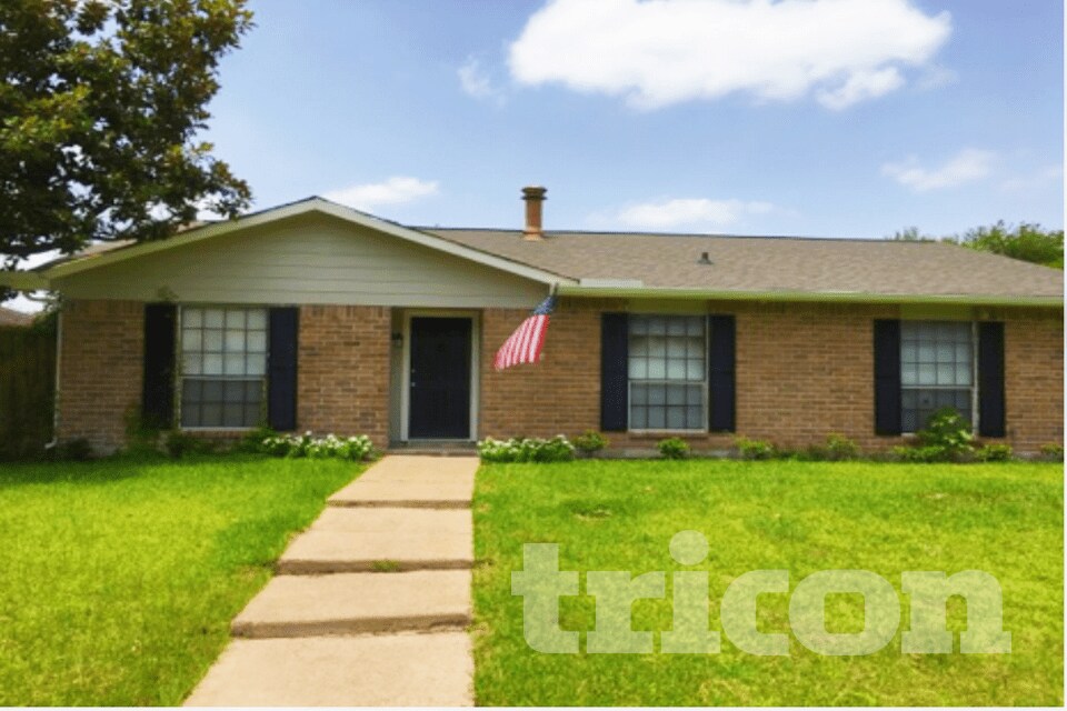 Building Photo - 6127 Larchbrook Dr