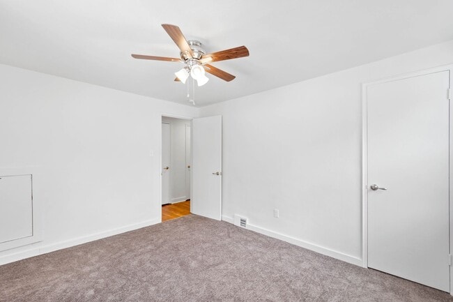 Building Photo - AVAILABLE MAY 1ST! UPDATED THROUGHOUT! 3-bedroom in Beechview!