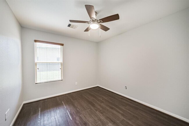 Building Photo - 14906 Twilight Knl Trl