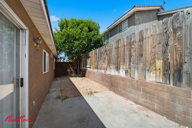 Building Photo - 1058 N 1340 W Cir