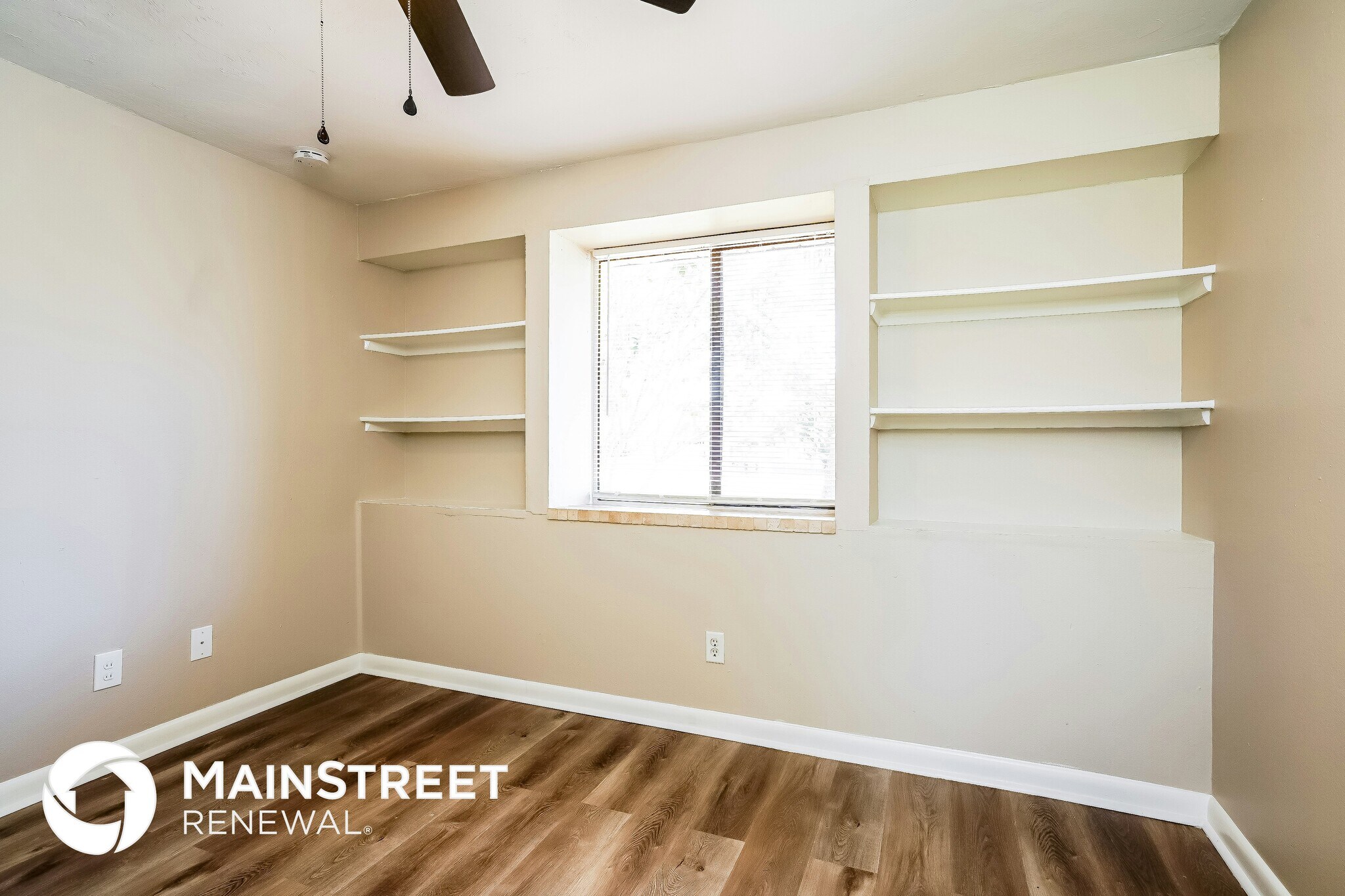 Building Photo - 17192 Phlox Dr