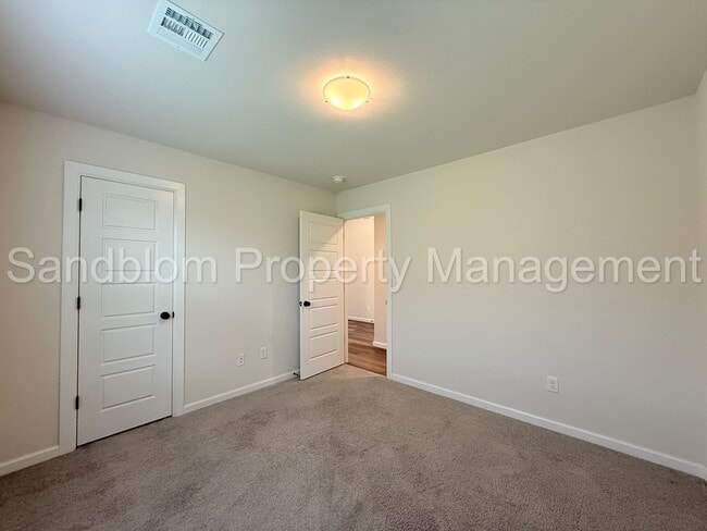 Building Photo - For Lease | East Tulsa - BA Schools | $194...