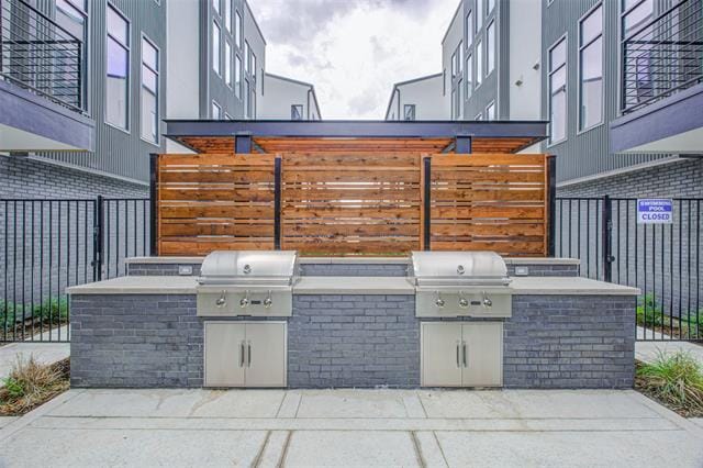 Building Photo - 2180 Bennett Ave