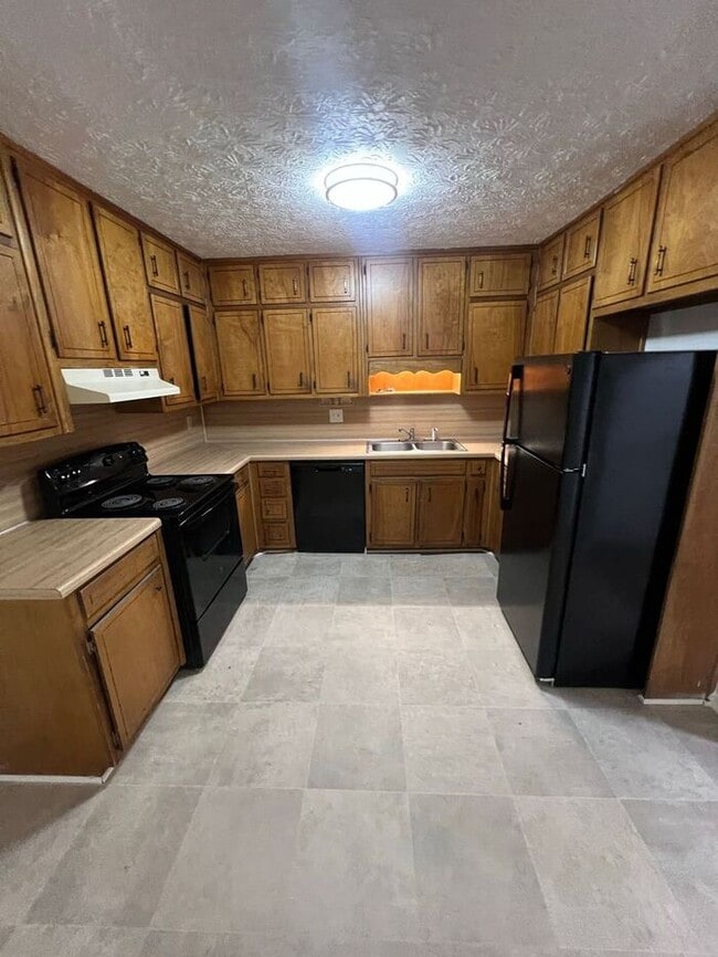 Building Photo - !!!WARNING: AVOID SCAMS CONFIRM RENTAL AT ...