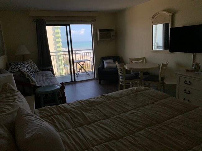 Building Photo - 1207 S Ocean Blvd