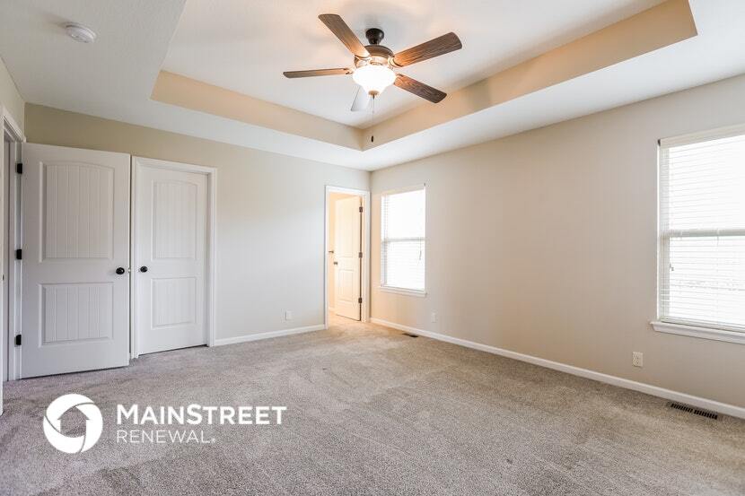 Building Photo - 1309 NW Hilltop Ln