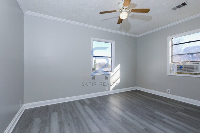 Building Photo - PRE-LEASING: Charming 2-Bedroom Urban Retreat in the Heart of Atlanta – Cozy 800 Sq Ft Gem!"