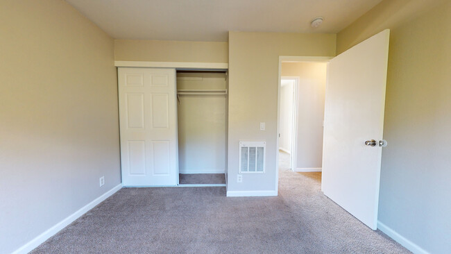 Bedroom - The Ridge Townhomes