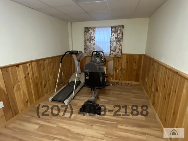 Building Photo - SINGLE FAMILY HOME @ STARKS, ME