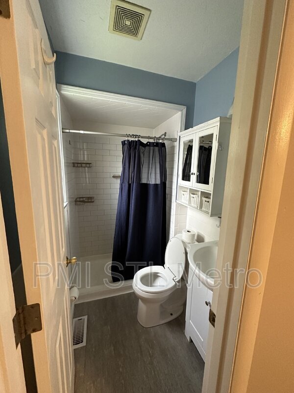 Building Photo - 12511 Sunview Ln