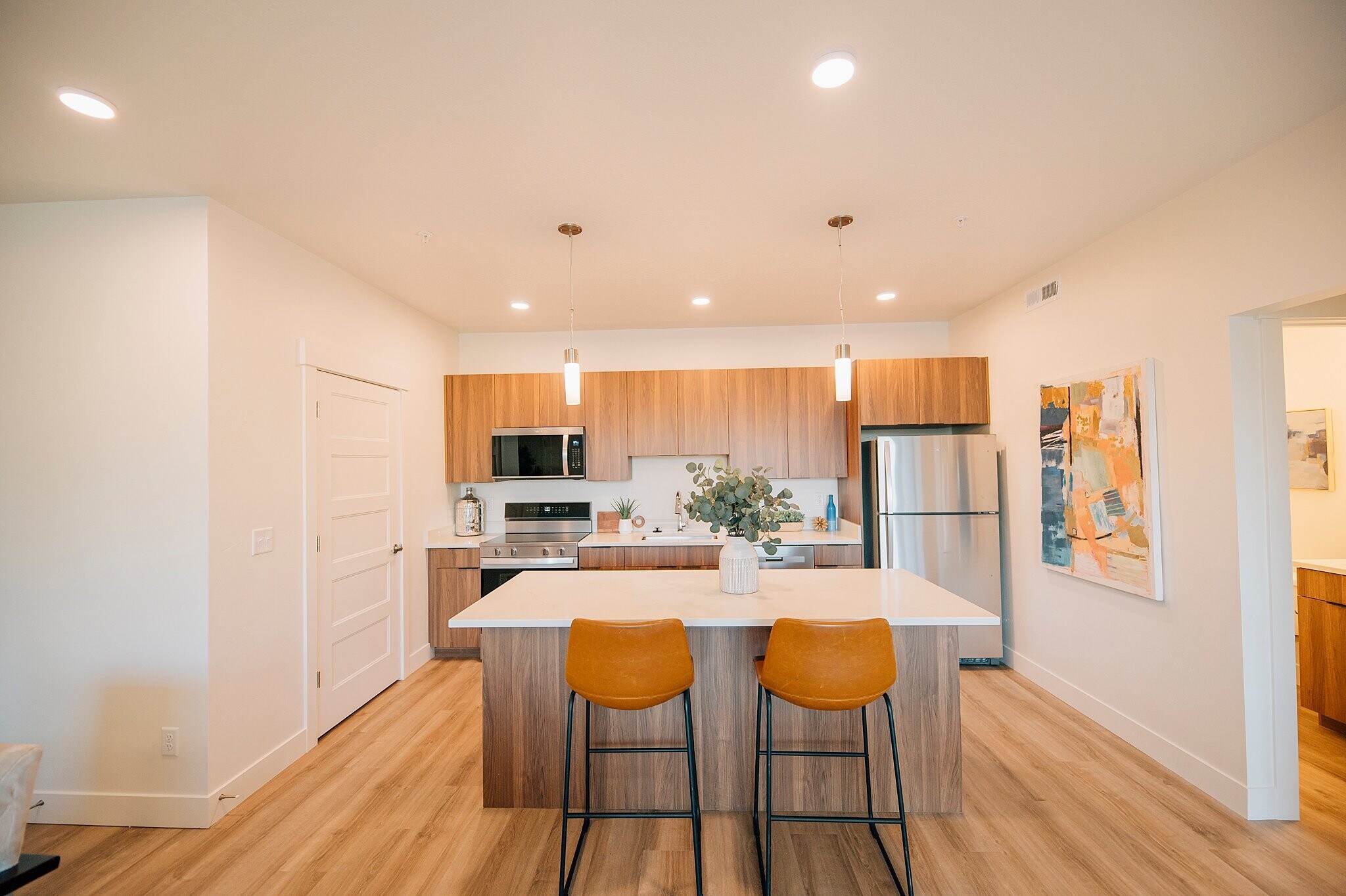 Building Photo - 43 W 400 S