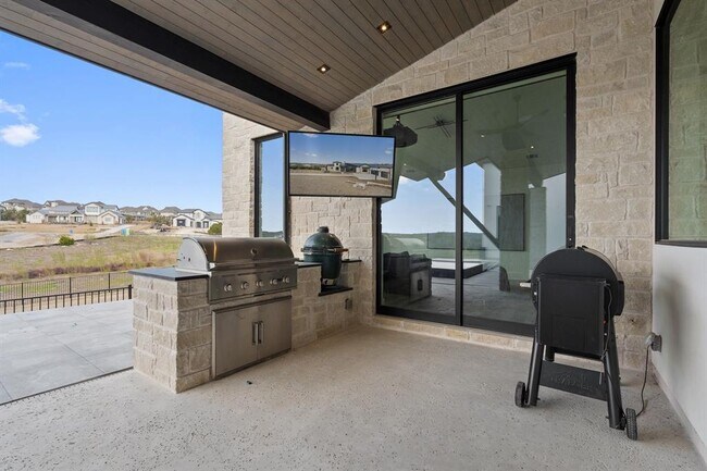 Building Photo - 5624 Sombria Ct