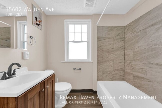 Building Photo - 15602 Walden Ave