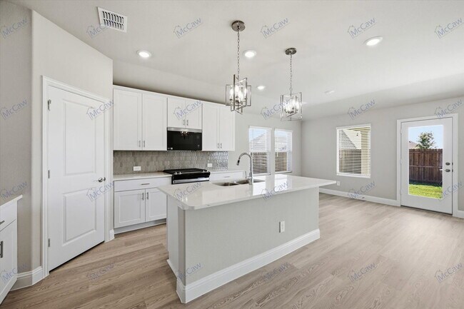 Building Photo - 811 London Town Ln