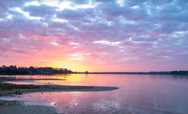 Building Photo - 12900 Walden Rd