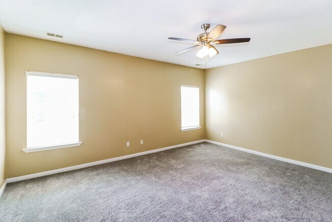 Building Photo - 4683 Waterfront Oak Dr