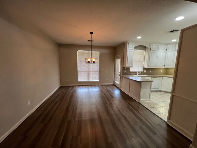 Building Photo - 2212 SW 93rd St