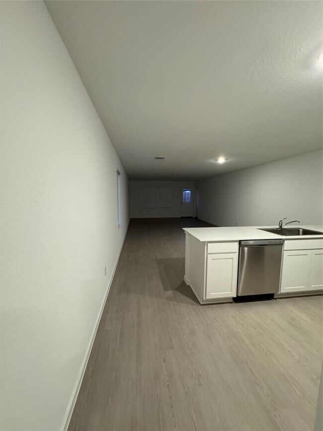 Building Photo - 28734 Bottom Grass Trl