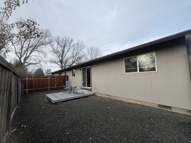 Building Photo - Owyhee St